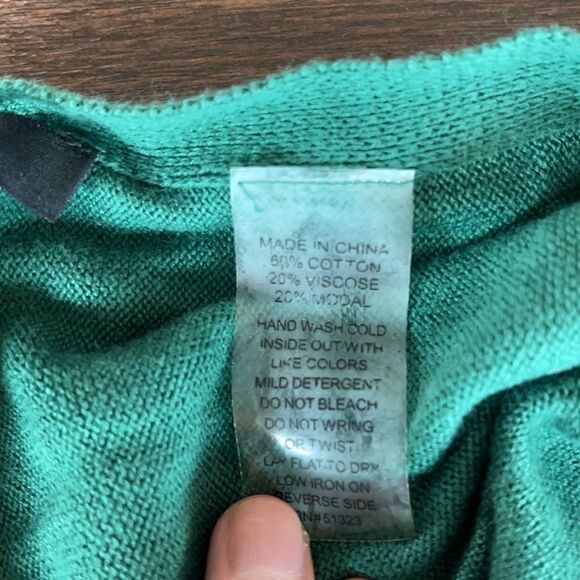 NWT Chaus Women’s Cardigan Sweater Size M - Picture 6 of 6